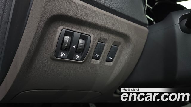 Renault Korea QM3 2017 — photo 22