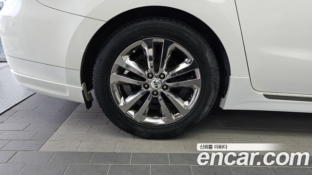 Kia Canival 2017 — photo 5
