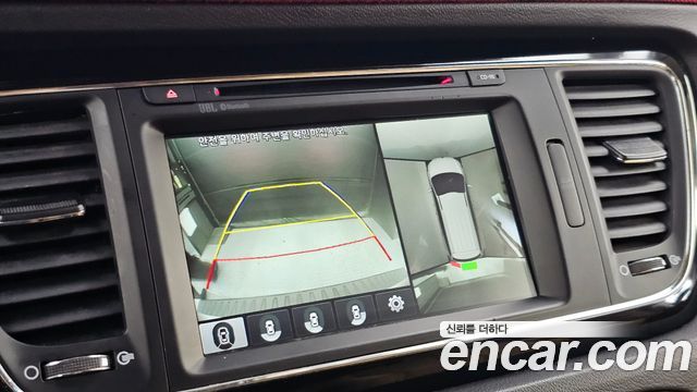 Kia Canival 2017 — photo 21