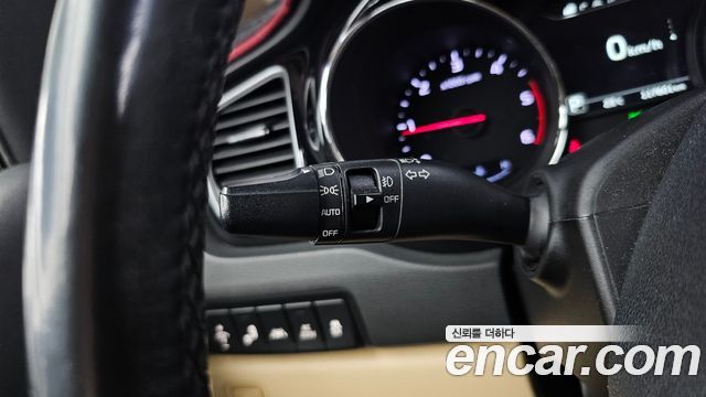 Kia Canival 2017 — photo 27