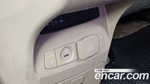 Kia Canival 2017 — photo 34
