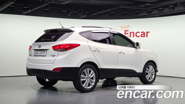 Hyundai Tucson 2010 — photo 2