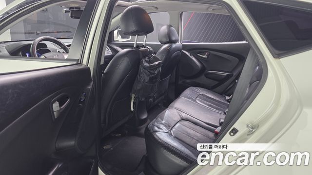 Hyundai Tucson 2010 — photo 12