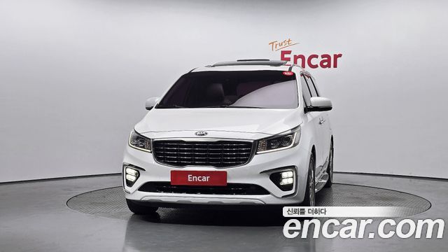 Kia Canival 2019 — photo 3