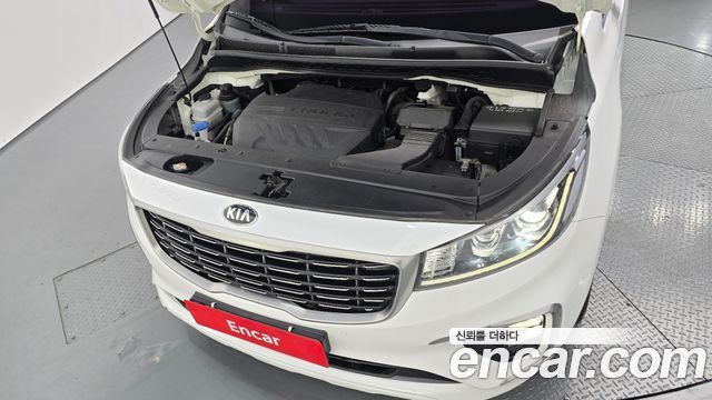 Kia Canival 2019 — photo 6