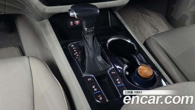 Kia Canival 2019 — photo 12