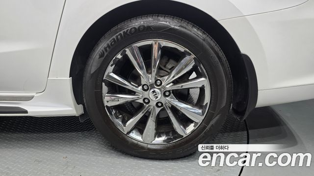 Kia Canival 2019 — photo 7
