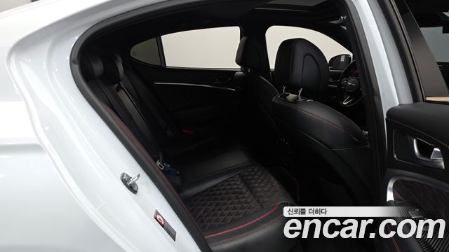 Genesis G70 2019 — photo 12