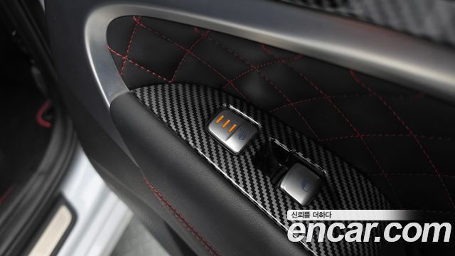 Genesis G70 2019 — photo 17