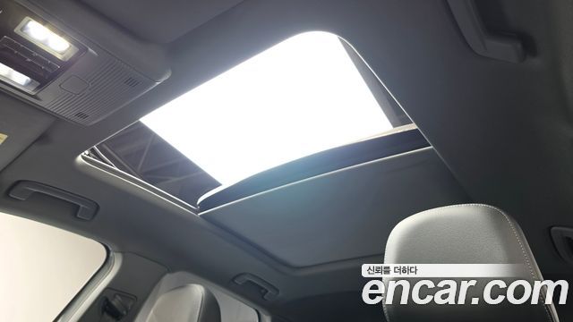 Audi Q4 e-tron 2022 — photo 16