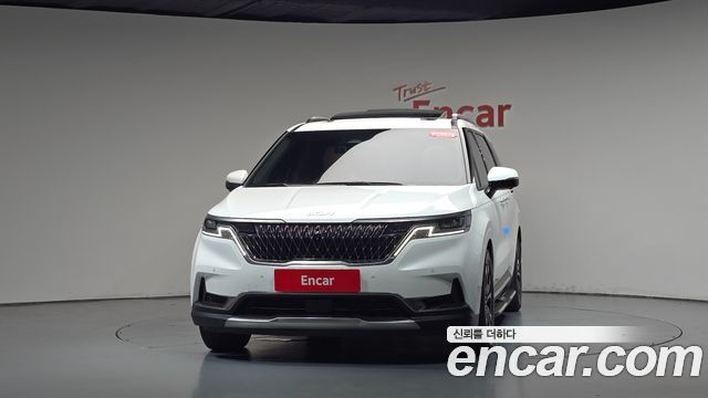 Kia Canival 2023 — photo 3
