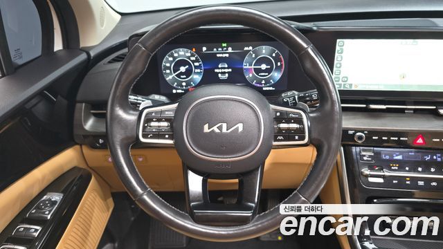 Kia Canival 2023 — photo 21