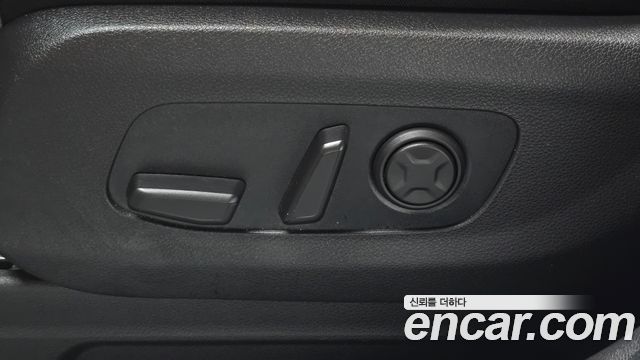 Kia Canival 2023 — photo 31
