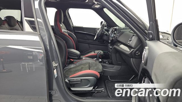 Mini Countryman 2019 — photo 11