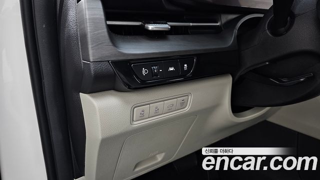 Kia Canival 2023 — photo 23