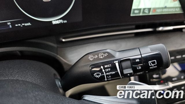 Kia Canival 2023 — photo 24