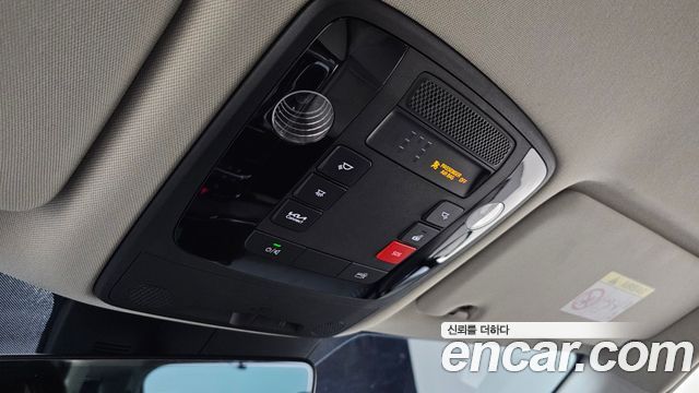 Kia Canival 2023 — photo 31
