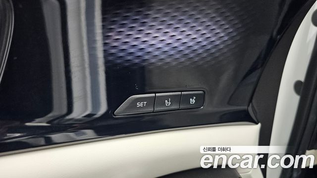 Kia Canival 2023 — photo 34