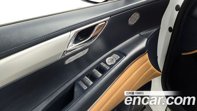 Genesis GV80 2020 — photo 18
