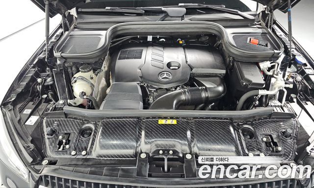 Mercedes-Benz GLE-Class 2025 — photo 6