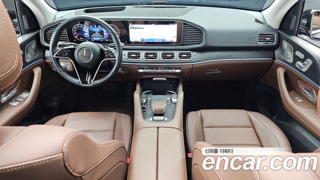 Mercedes-Benz GLE-Class 2025 — photo 10