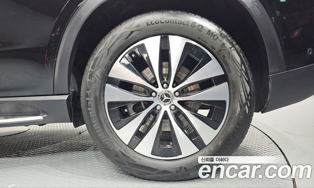 Mercedes-Benz GLE-Class 2025 — photo 7