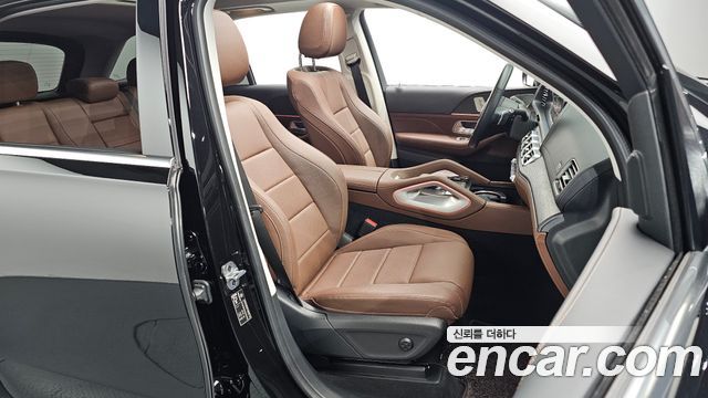 Mercedes-Benz GLE-Class 2025 — photo 16