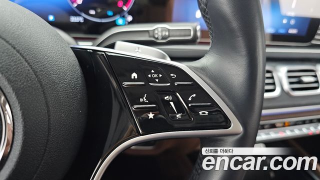 Mercedes-Benz GLE-Class 2025 — photo 30