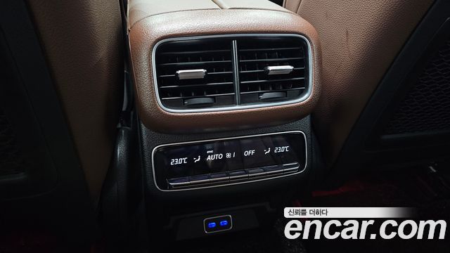 Mercedes-Benz GLE-Class 2025 — photo 36