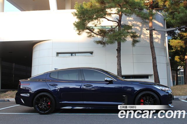 Kia Stinger 2022 — photo 3