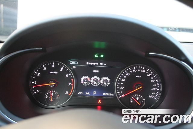 Kia Stinger 2022 — photo 6