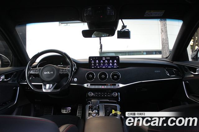 Kia Stinger 2022 — photo 7