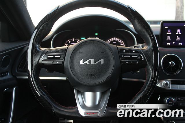 Kia Stinger 2022 — photo 10