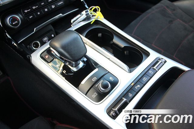 Kia Stinger 2022 — photo 11