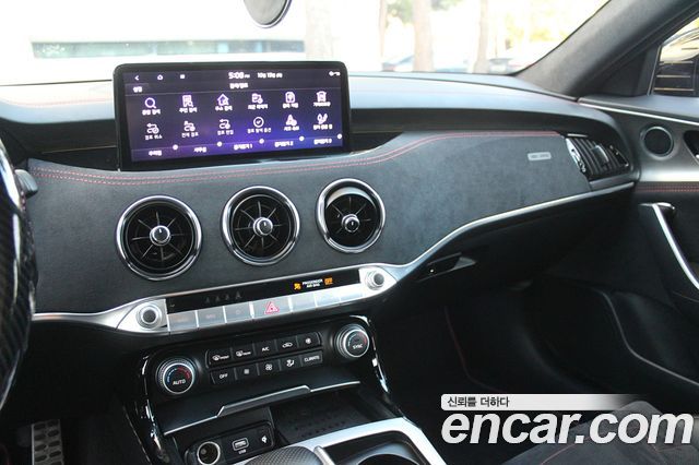 Kia Stinger 2022 — photo 13