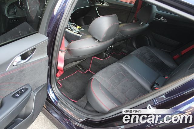 Kia Stinger 2022 — photo 15