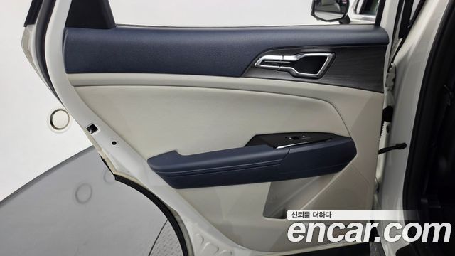 Kia Sportage 2022 — photo 15
