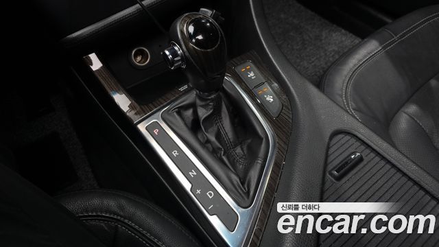 Kia K5 2011 — photo 9