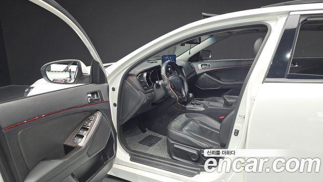 Kia K5 2011 — photo 10