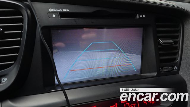 Kia K5 2011 — photo 14