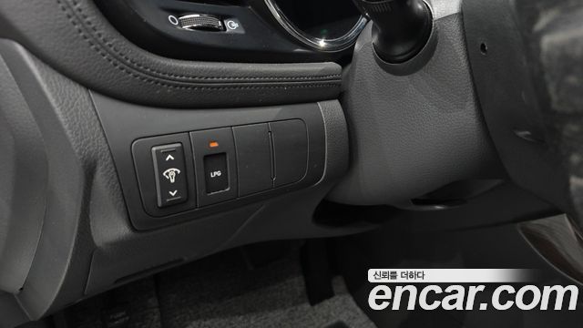 Kia K5 2011 — photo 18