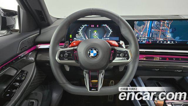 BMW 5-Series 2025 — photo 20