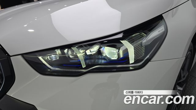 BMW 5-Series 2025 — photo 8