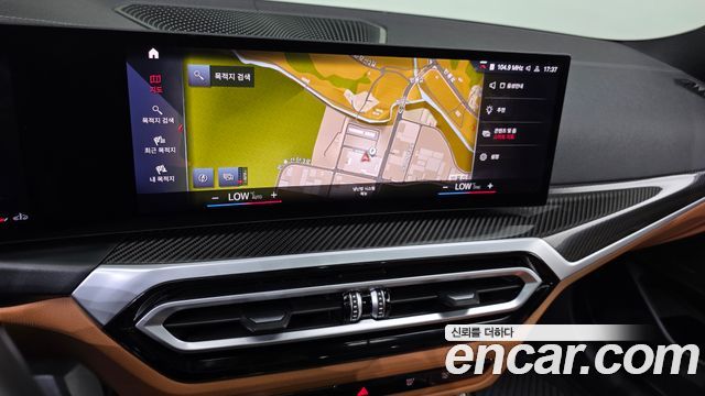 BMW 3-Series 2023 — photo 20