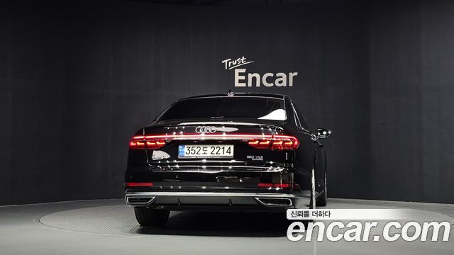Audi A8 2021 — photo 4