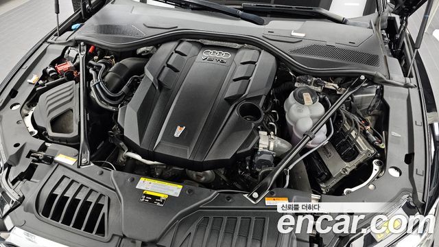Audi A8 2021 — photo 6
