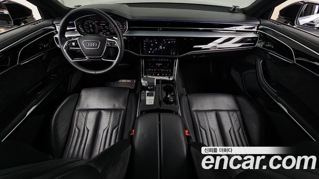 Audi A8 2021 — photo 10