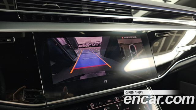 Audi A8 2021 — photo 21
