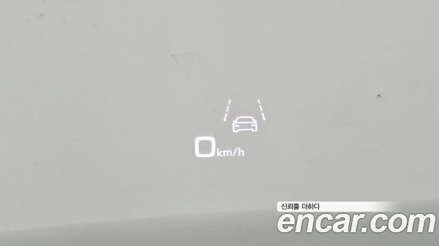 Audi A8 2021 — photo 25