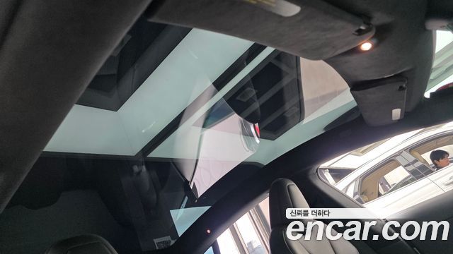 Tesla Model S 2023 — photo 23